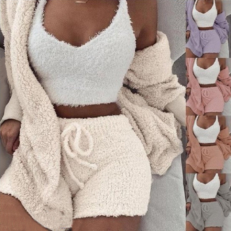 Women’s 3 piece fuzzy lounge set ✨